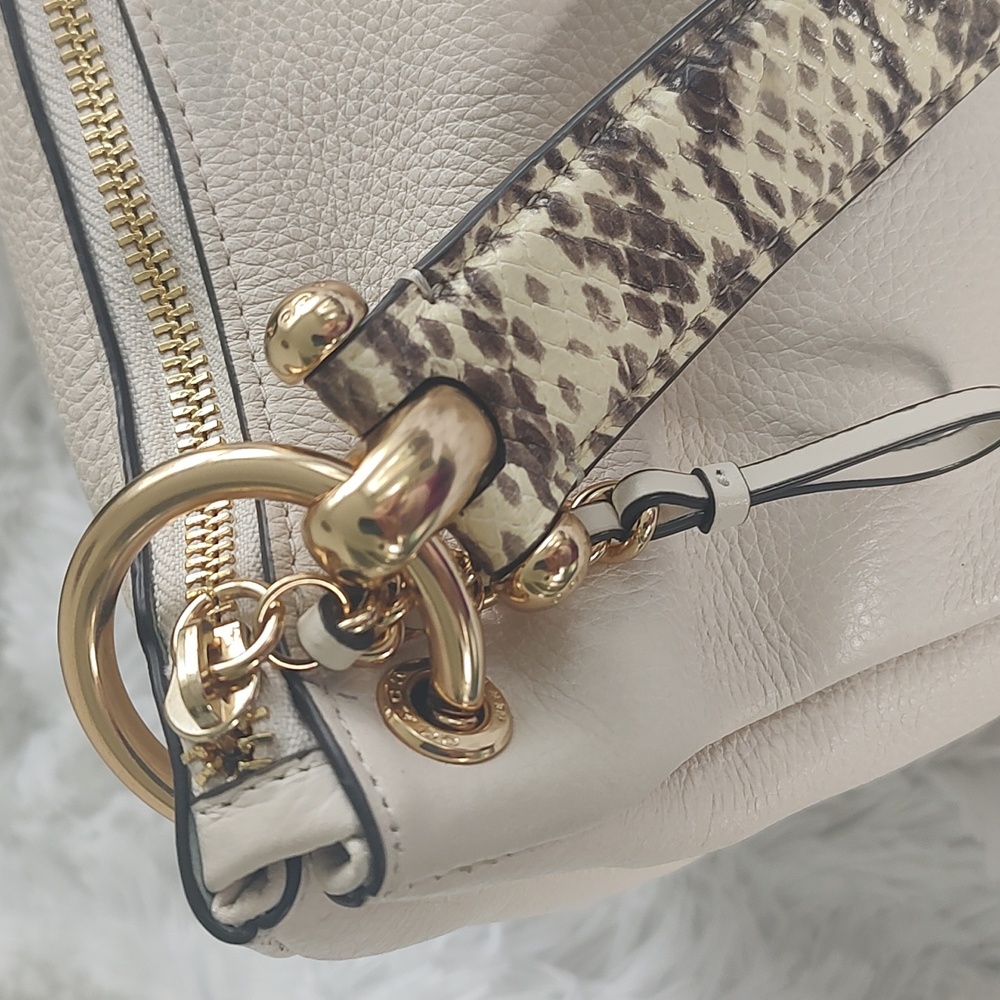 NWOT Coach Hobo Reduced To 75.00 Due To Ink Mark! - Picture 3 of 8